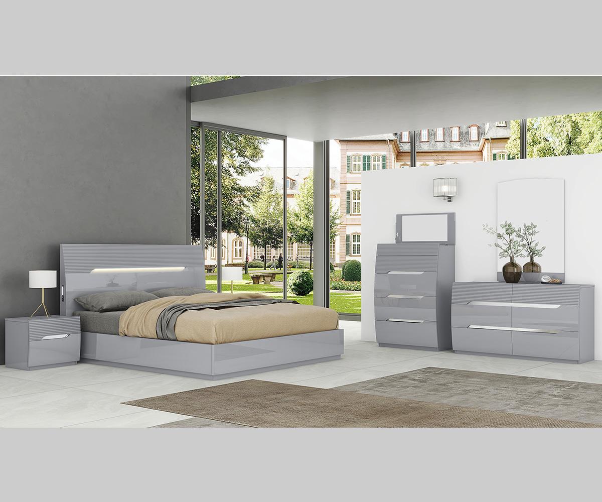 Lessie Nightstand