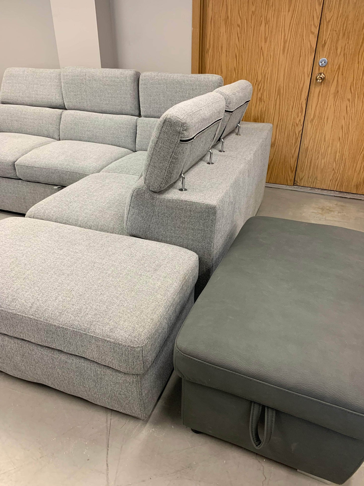 Pasadena Large Sleeper Sectional
