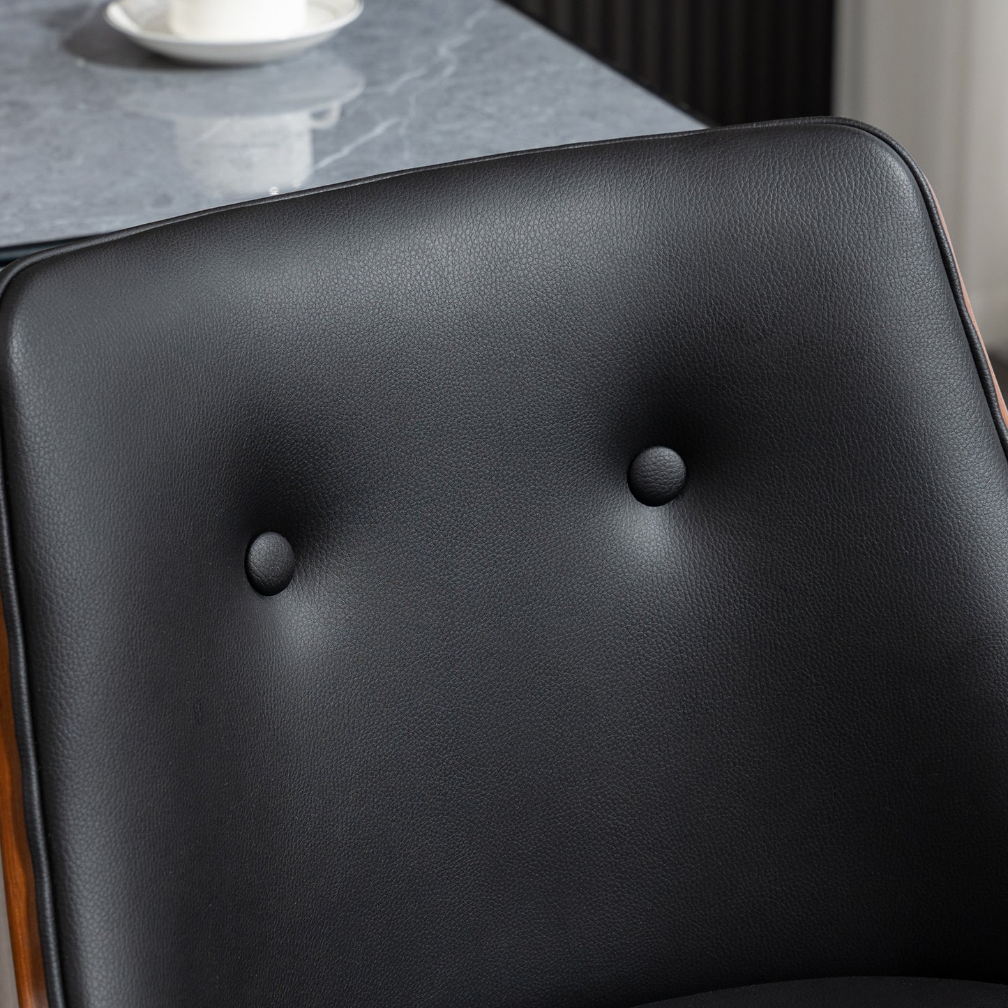 HOMCOM Black Tufted PU Leather Swivel Counter Height Bar Stools (Set of 2)