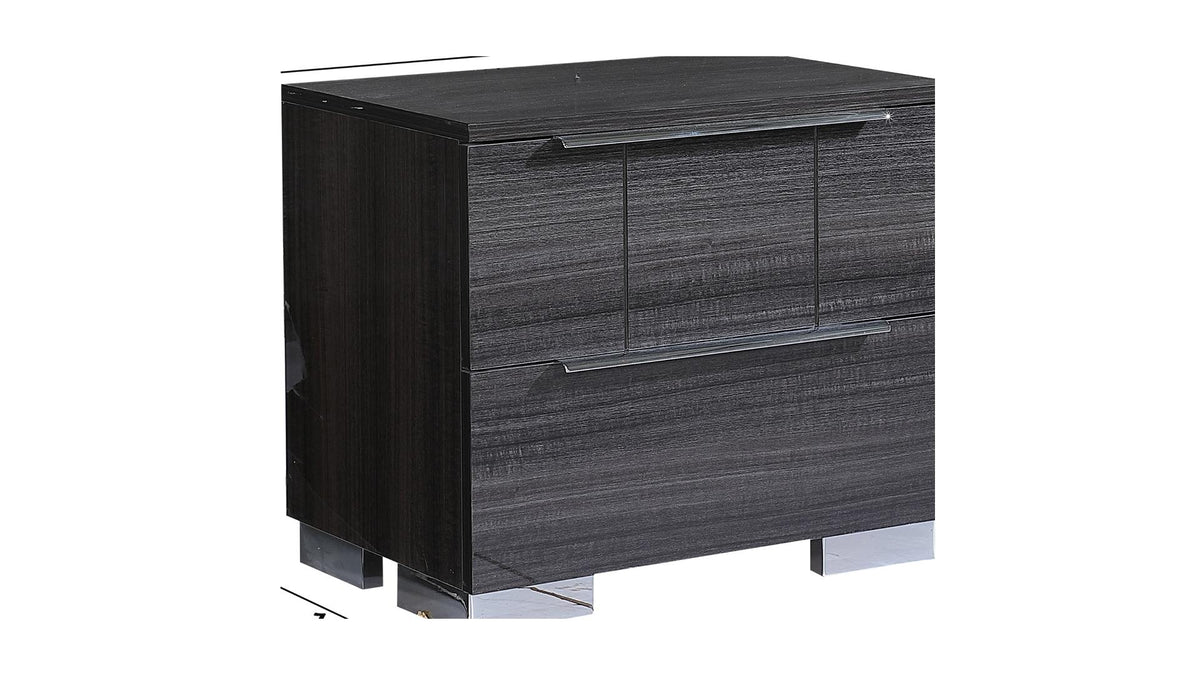 Versanne Nightstand