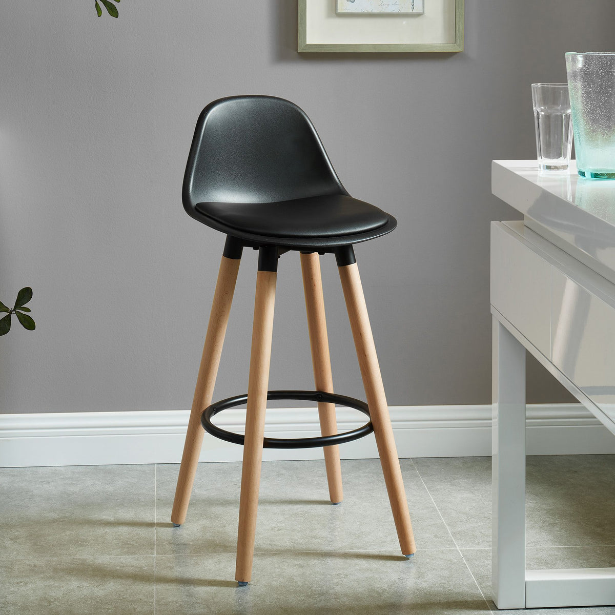 Contoured Moulded 26" Counter Stool, Set of 2 in Black and Natural