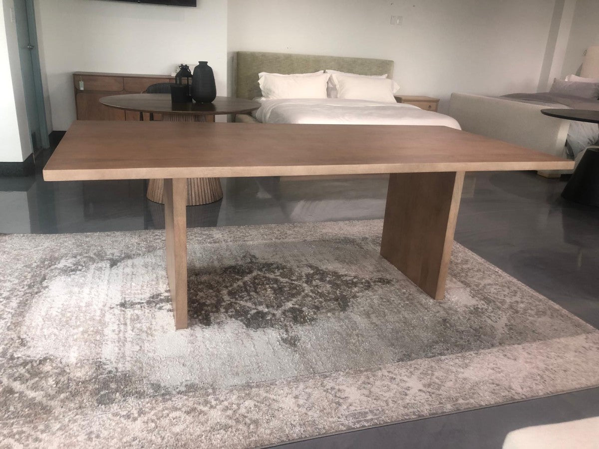 Solid Wood Dining Table – Natural Oak