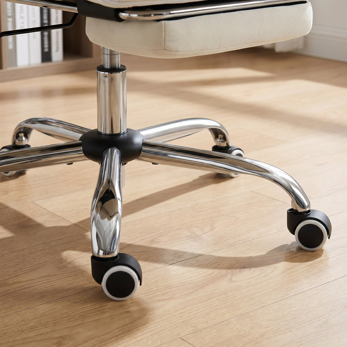 Office Chair with Footrest, Ergonomic Reclining Computer Gaming Chair with Snow Flannel Fabric, Cream