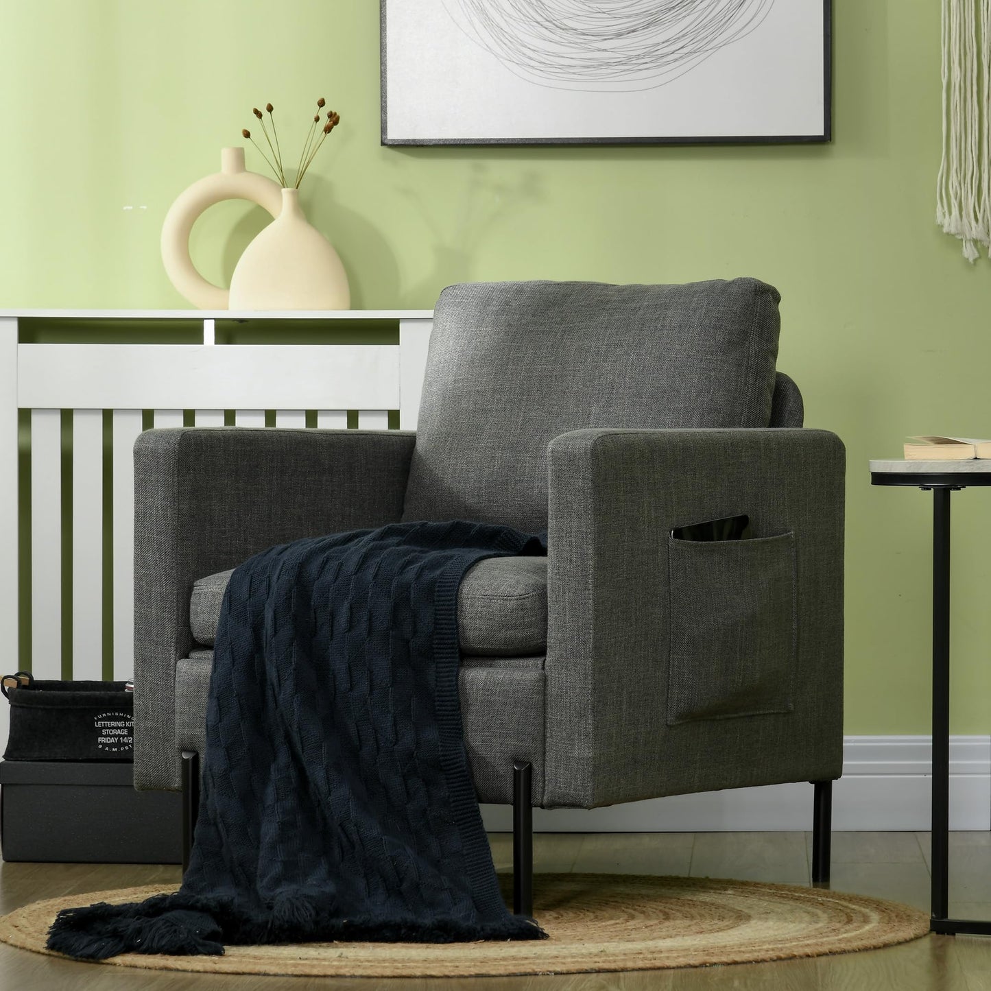 Fabric Accent Chair, Armchair, Modern Living Room Chair with Metal Legs, 2 Side Pockets, Thick Padding for Bedroom, Cream White