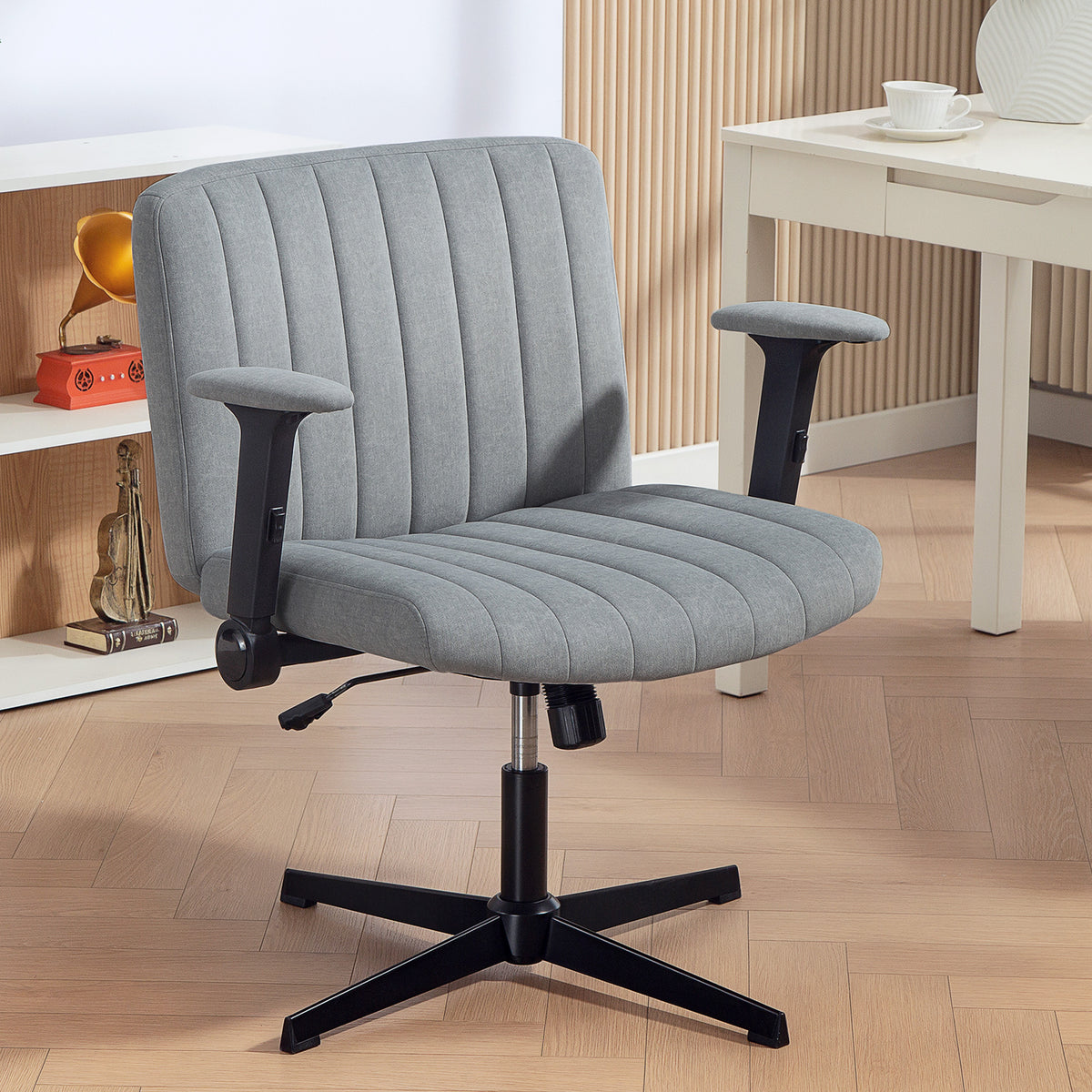 Criss Cross Chair with Flip-up Armrests, Wide Office Chair with Adjustable Height, Grey
