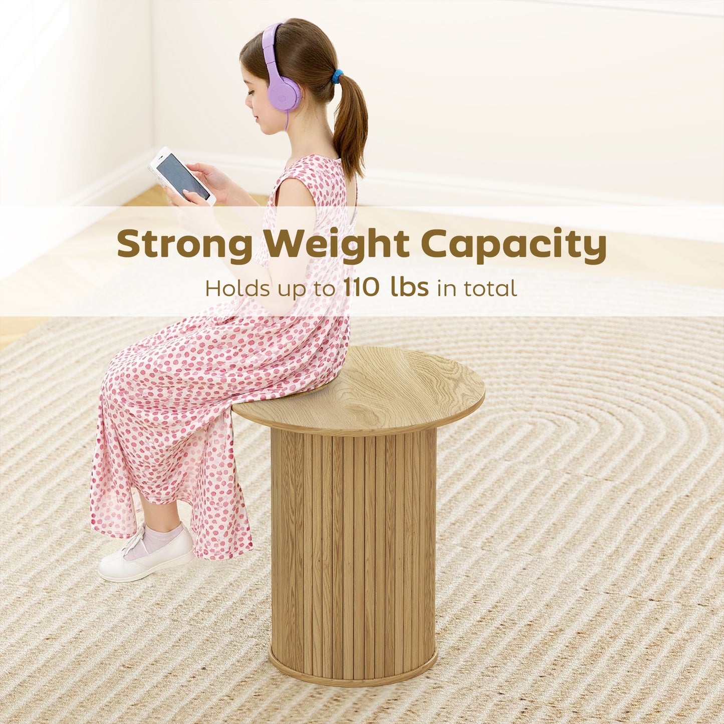 HOMCOM Round Fluted Side Table, Narrow Nightstand for Small Spaces, Oak Finish