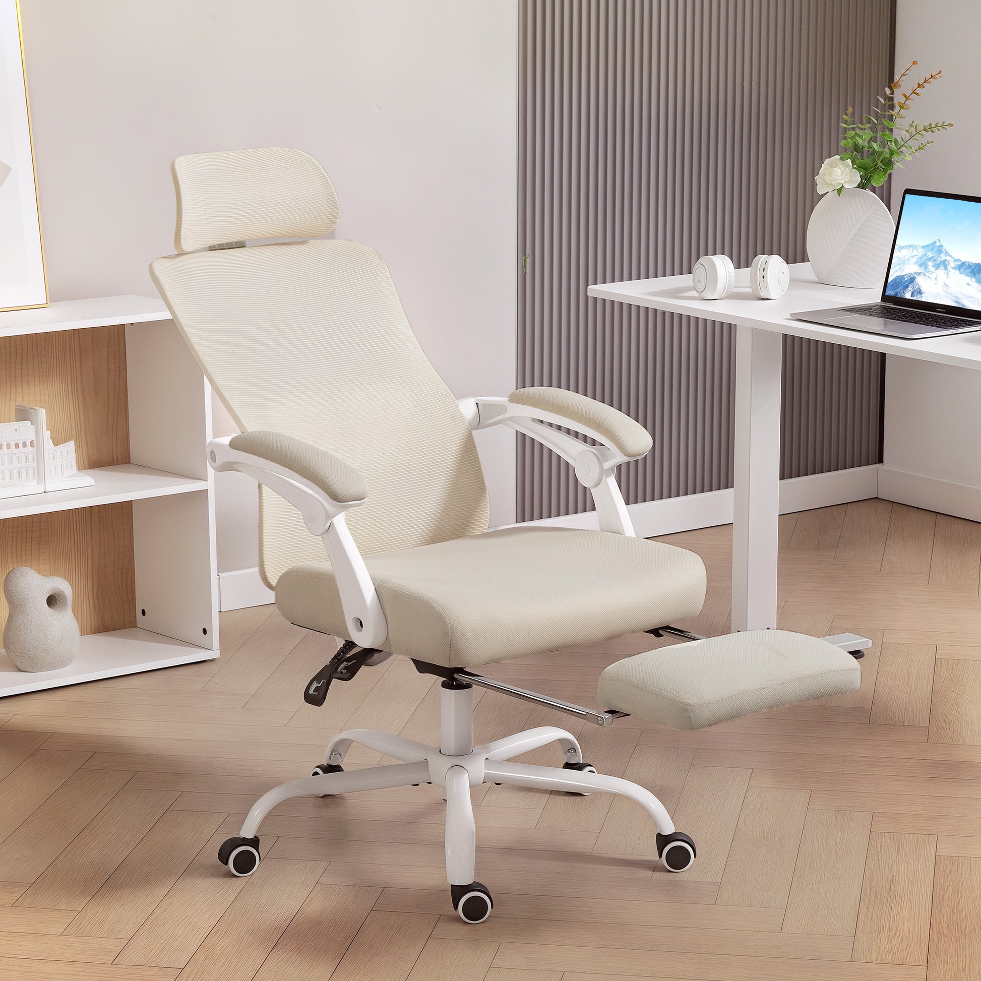 HOMCOM Ergonomic Mesh Office Chair: Reclining, Adjustable Lumbar Support, Headrest, Footrest