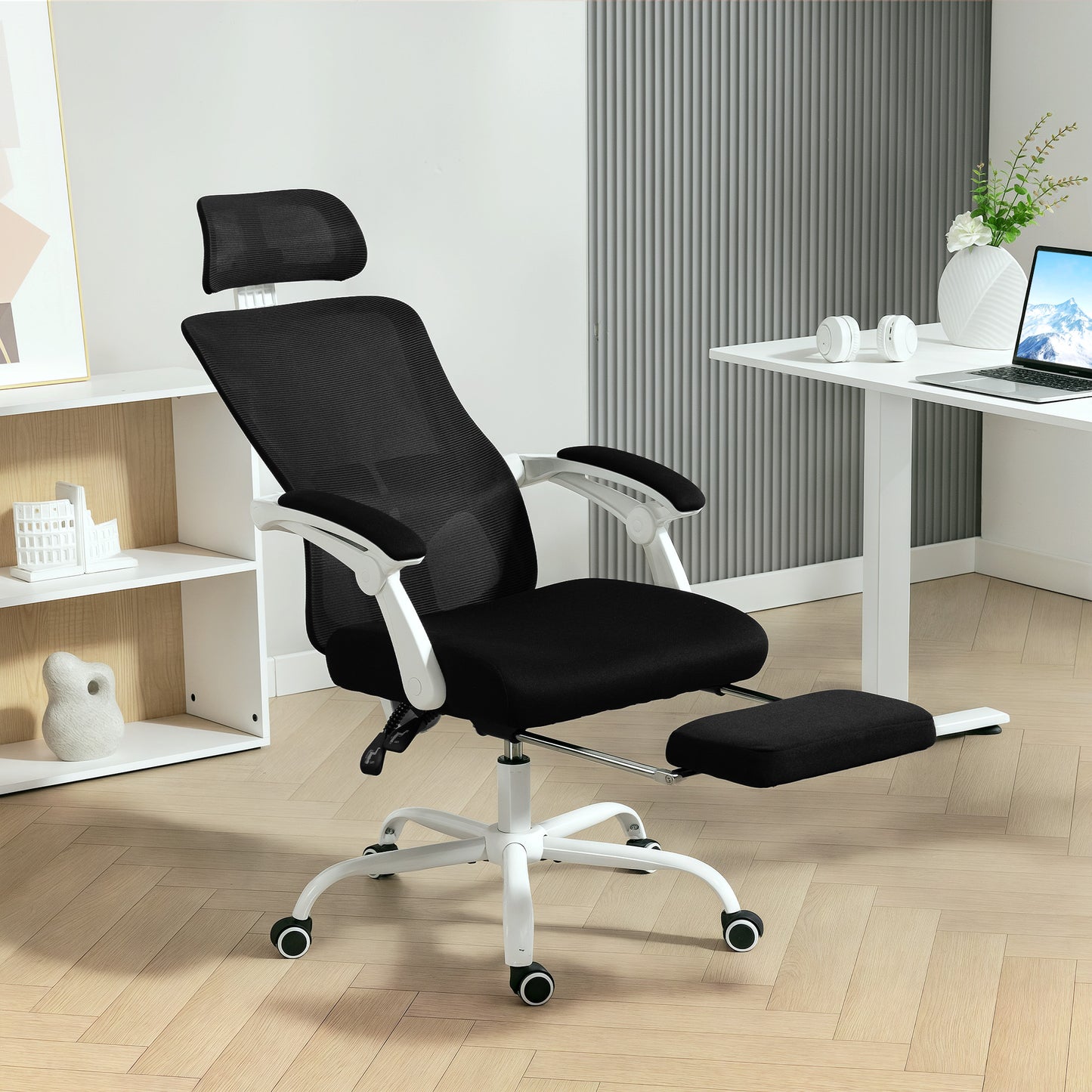 HOMCOM Ergonomic Mesh Reclining Office Chair with Adjustable Lumbar Support & Footrest, Black