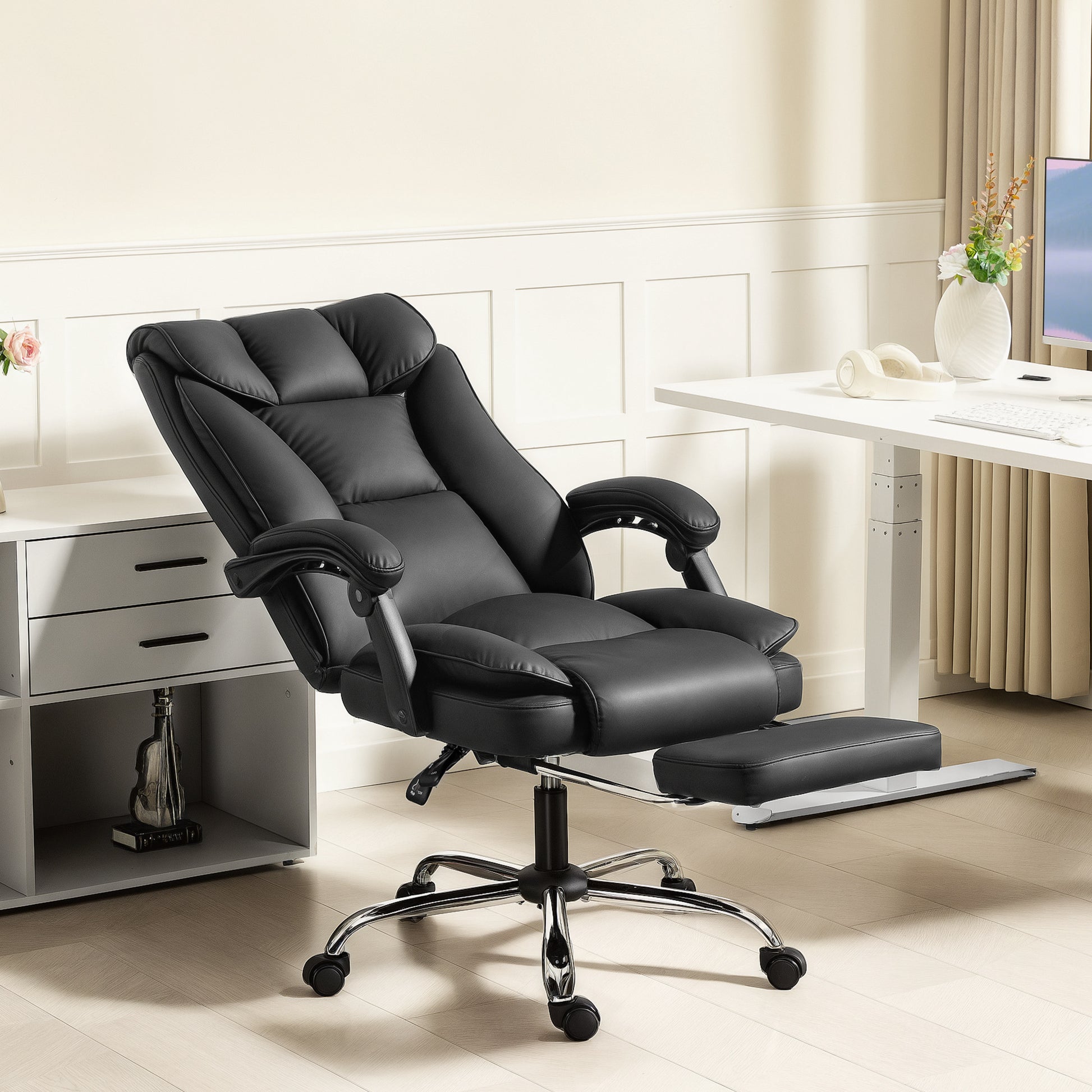 HOMCOM Executive Pet-Friendly Faux Leather Office Chair with Ergonomic Recline & Footrest