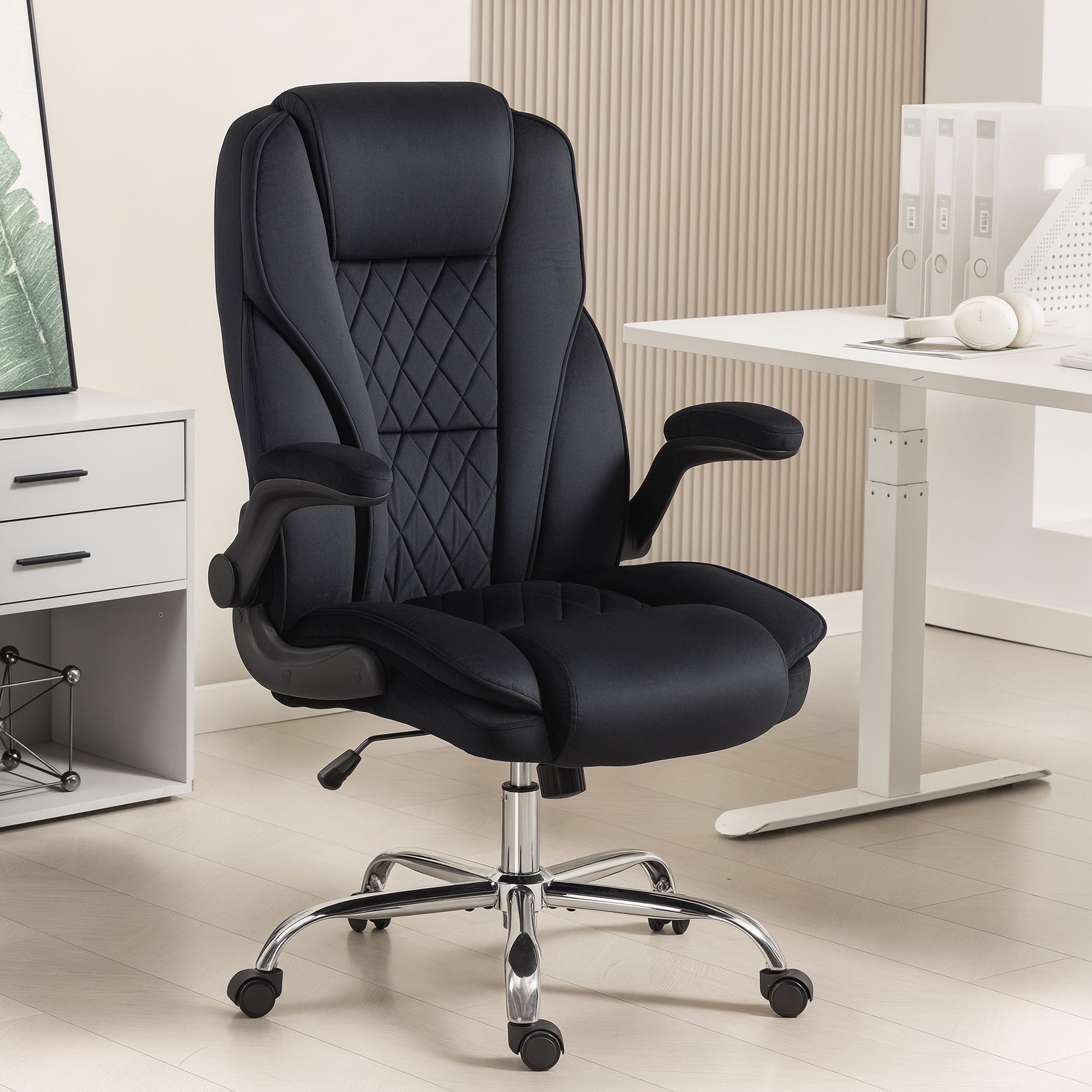 HOMCOM Ergonomic Executive Office Desk Chair: Velvet Diamond Fabric, Flip-Up Arms