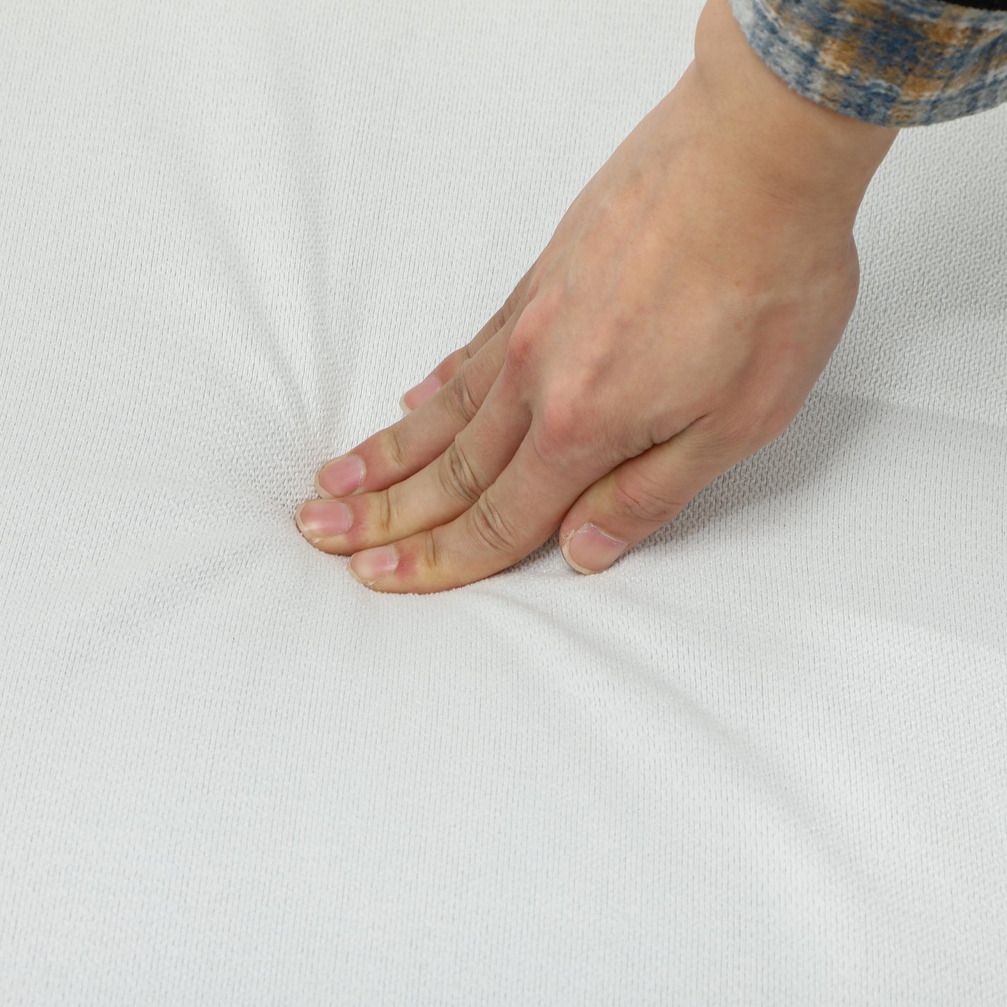 HOMCOM Modern Fabric Accent Armchair, Cream White with Sturdy Wood Legs