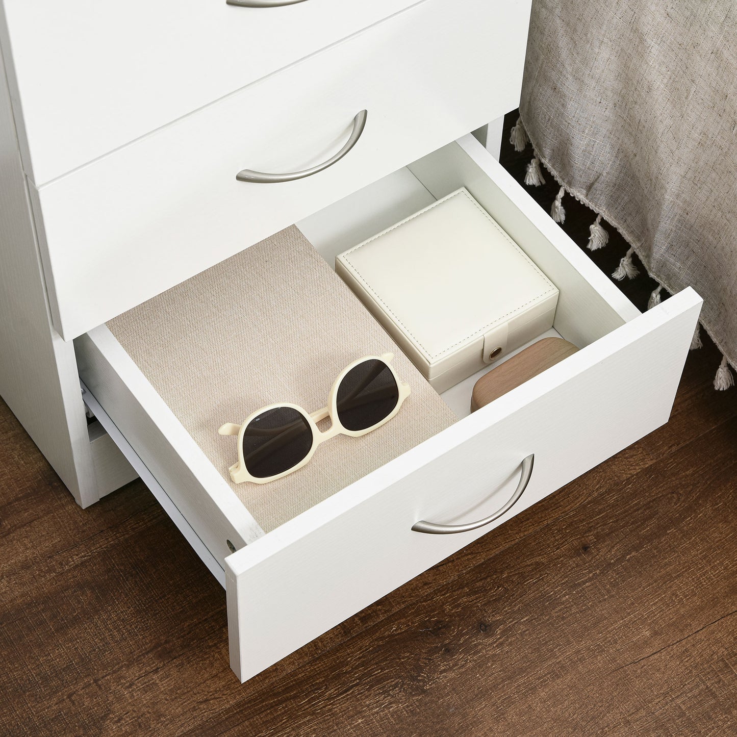 Modern White 3-Drawer Wooden Nightstand Bedside Table with Storage for Bedrooms