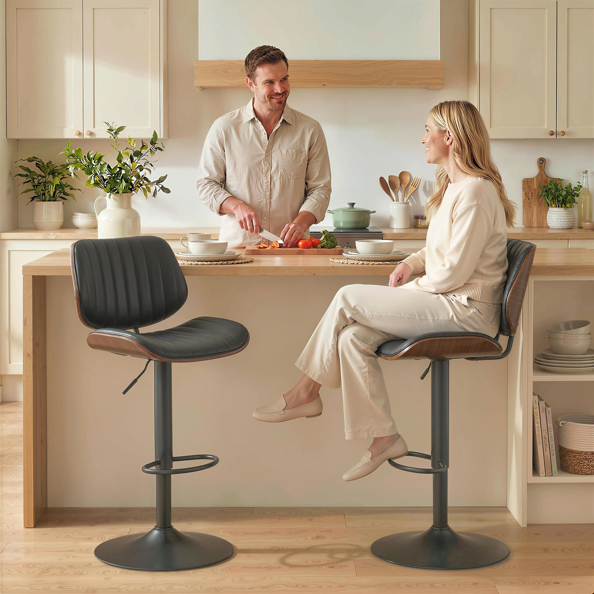 Bentwood-Back PU Leather Swivel Bar Stools, Adjustable, Set of 2, Black