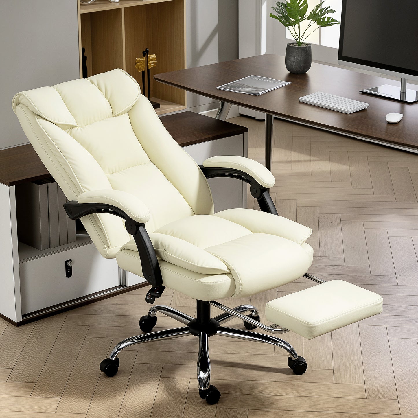 HOMCOM Pet-Friendly Leather Ergonomic Executive Office Chair with Footrest Recliner