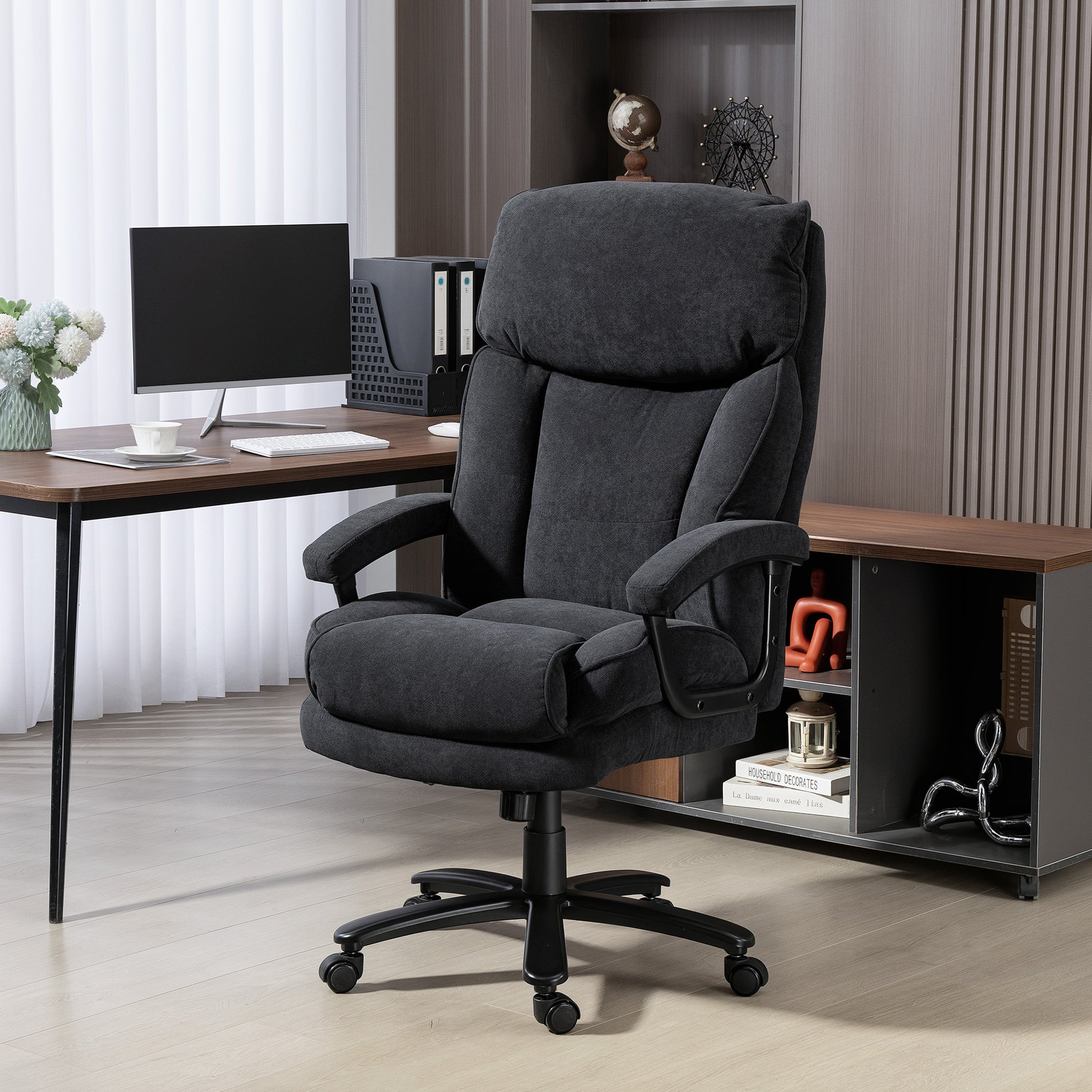 HOMCOM Big & Tall Heavy-Duty Executive Office Chair, 200kg Capacity, Black