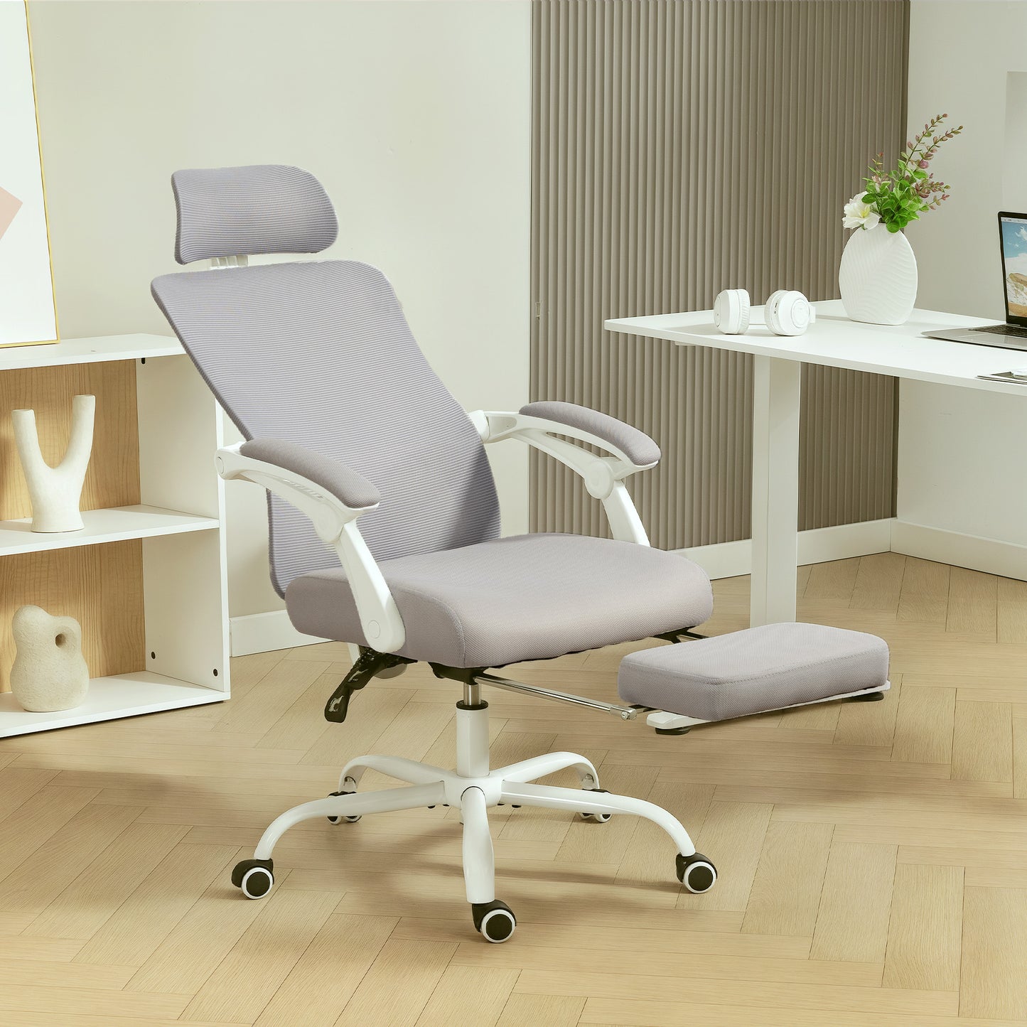 HOMCOM Ergonomic Mesh Reclining Office Chair with Adjustable Lumbar Support & Headrest