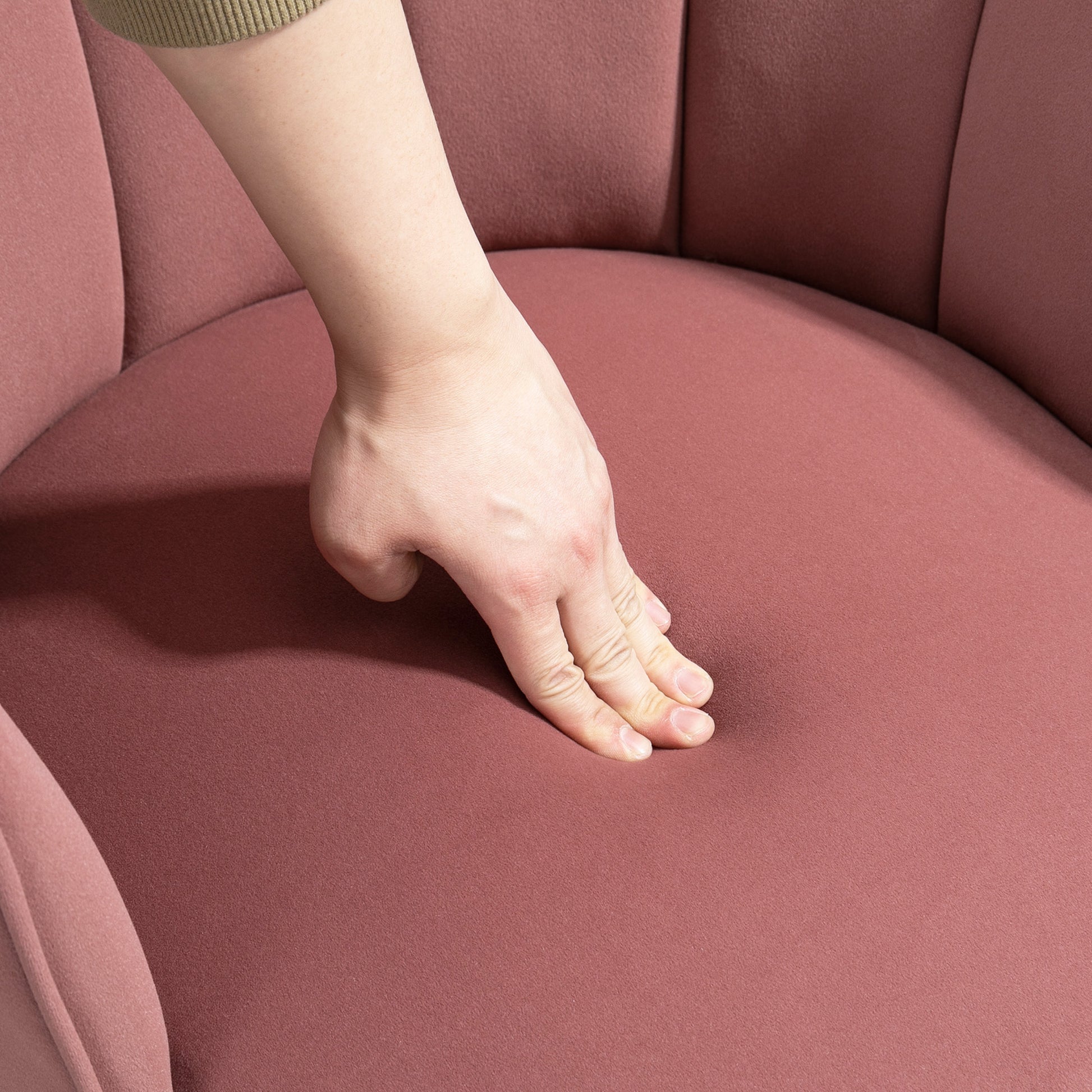 HOMCOM Modern Pink Velvet Accent Chair, Tapered Wood Legs, Living Room