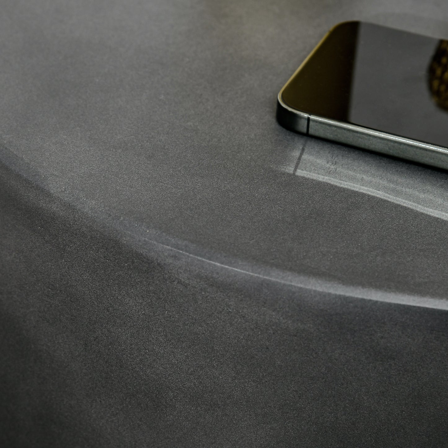 HOMCOM Lightweight Concrete Finish Round Accent Side Table with Adjustable Feet